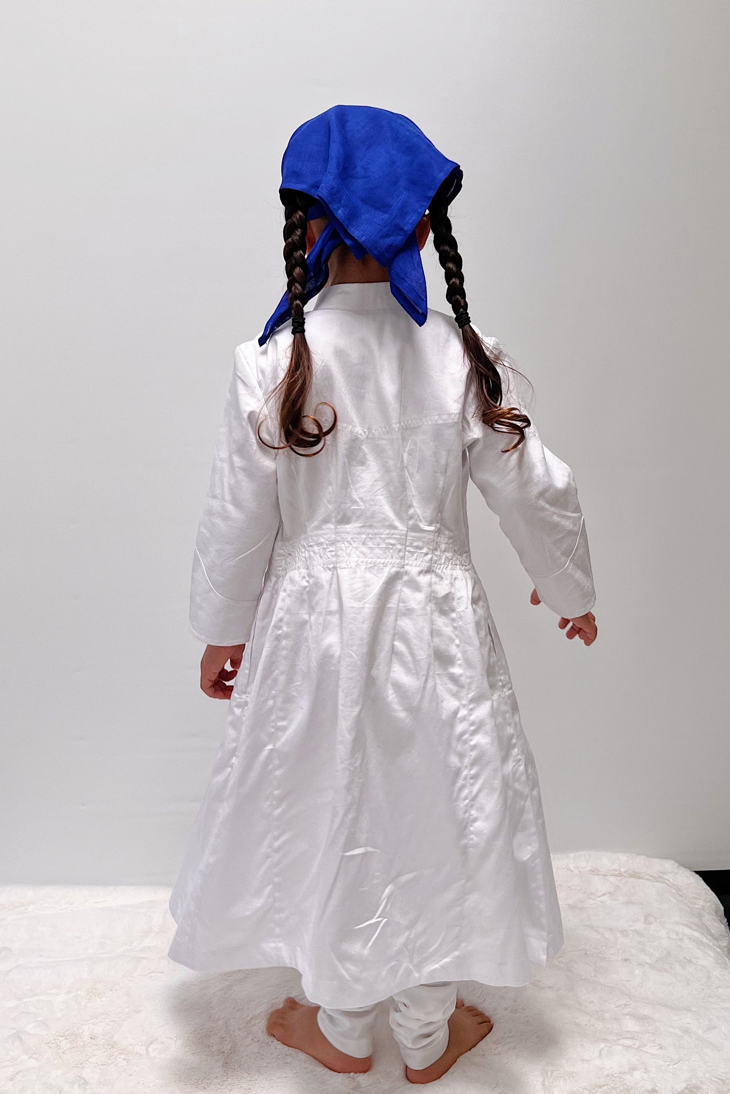 Amrit White Chola Set