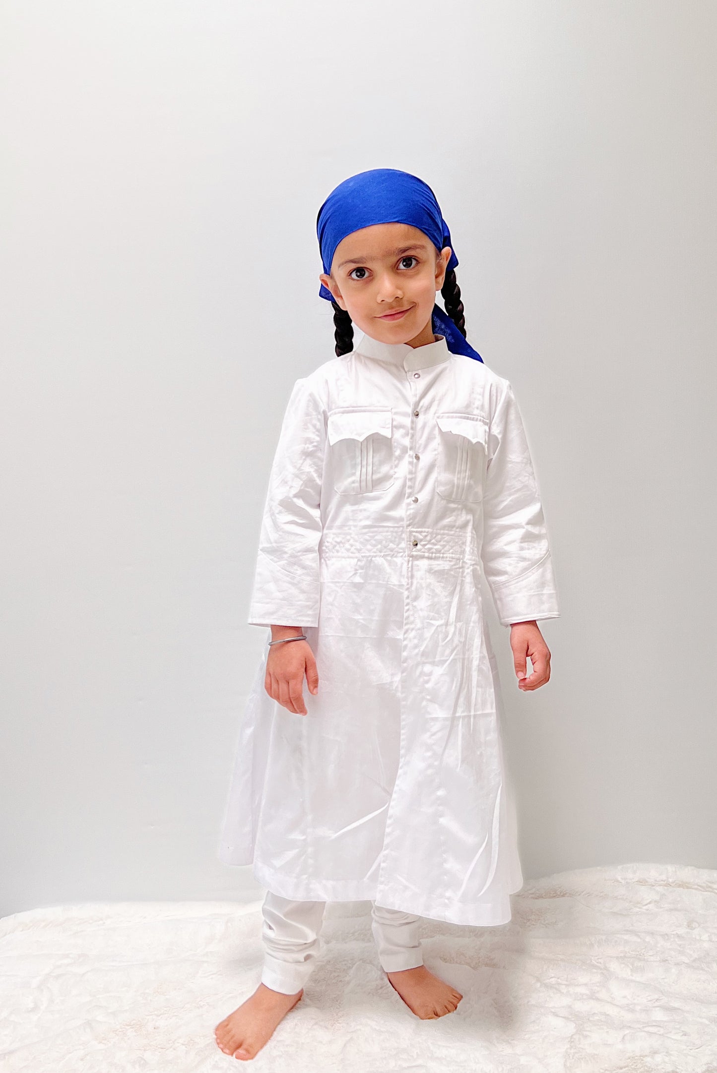 Amrit White Chola Set