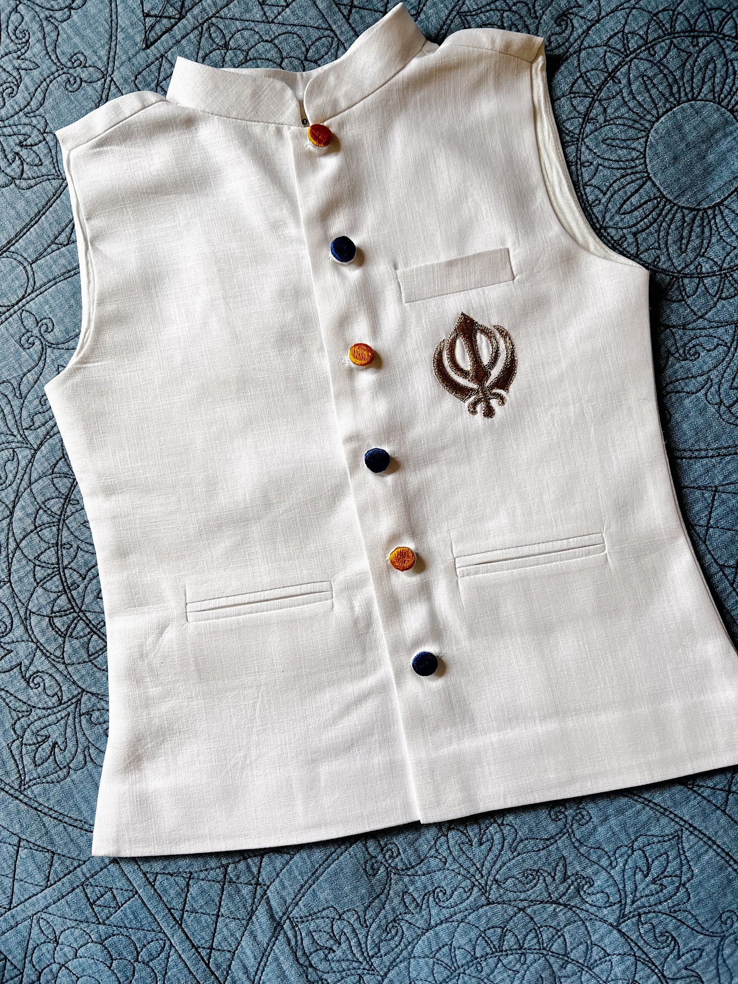 Penty Akhri Heritage Vest